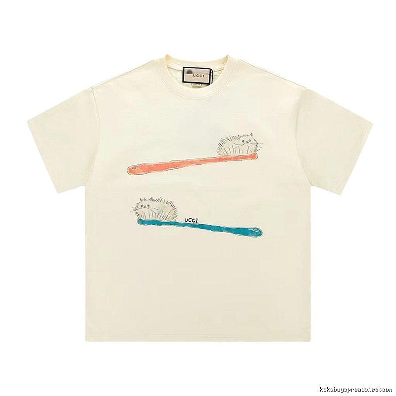Gucci Hand-painted Cat Vintage Style Off-white T-shirt
