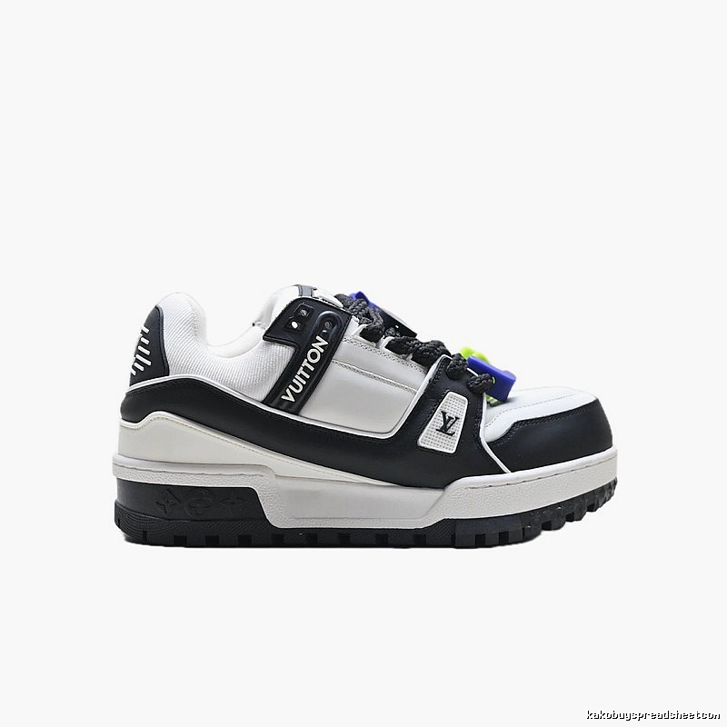 LV Black and White Fashionable Sports Shoes