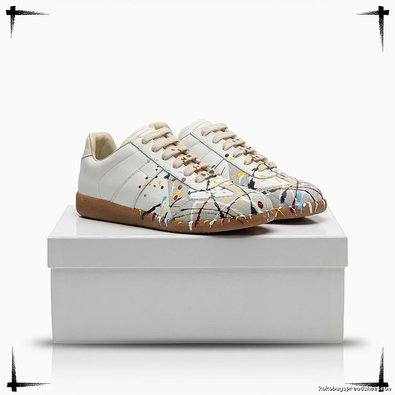 Maison Margiela German training graffiti-style white shoes