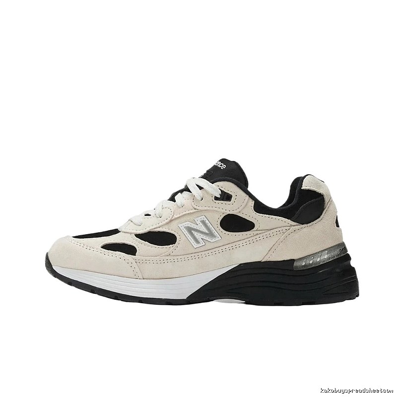 New Balance retro black and white sports shoes