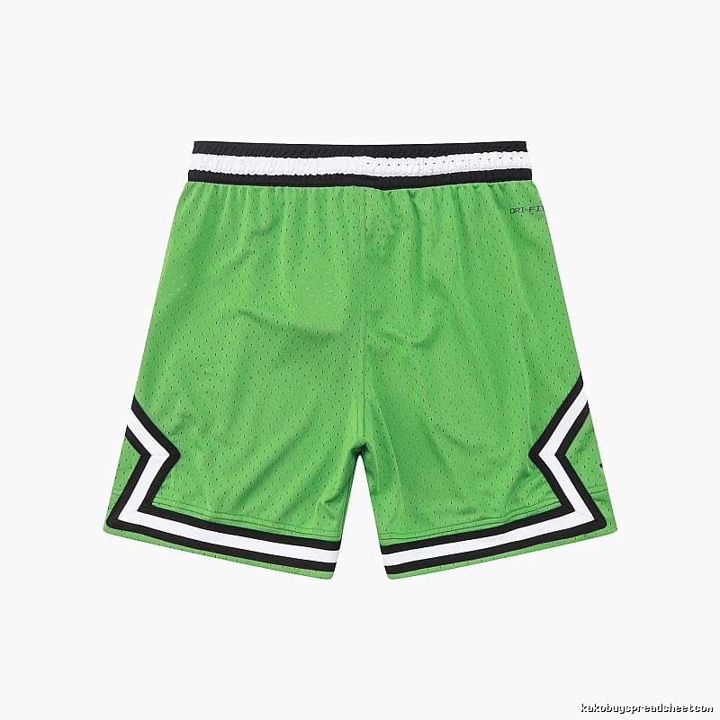 AJ basketball-style green shorts