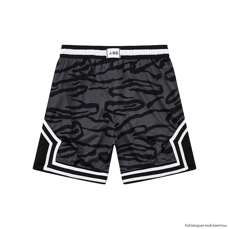 AJ sporty black and grey shorts