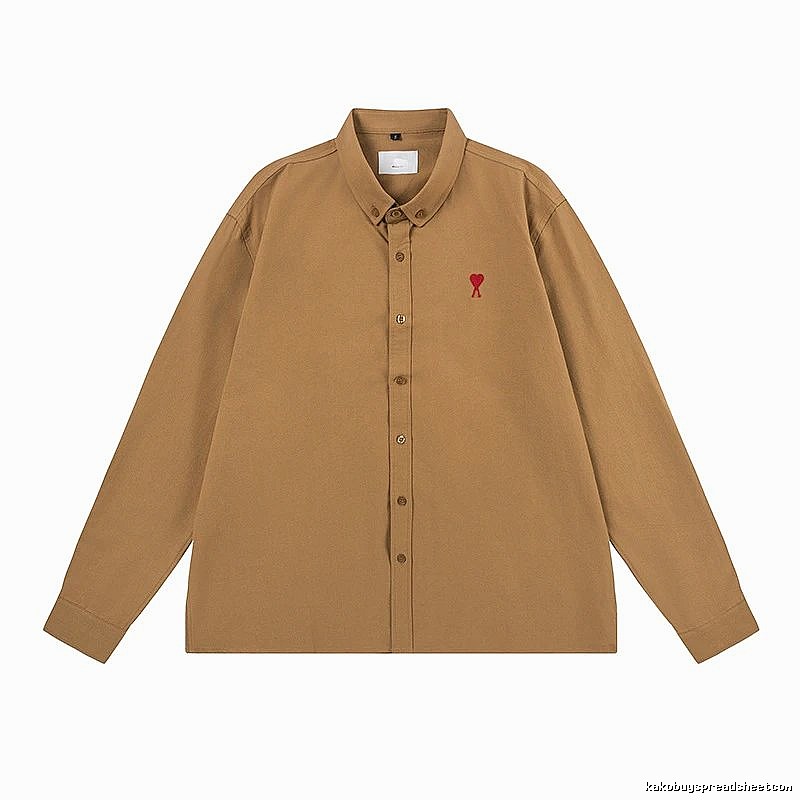 AMI's loving and simple khaki shirt