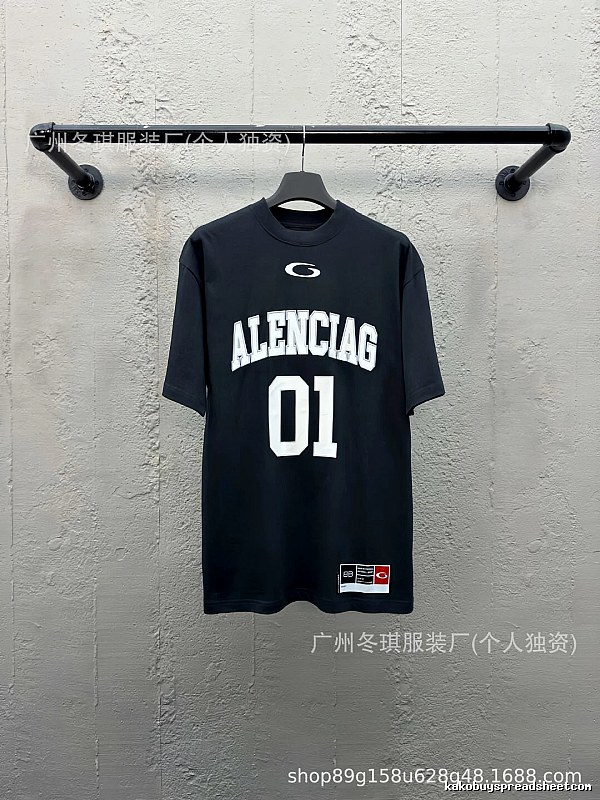 Balenciaga sporty black T-shirt