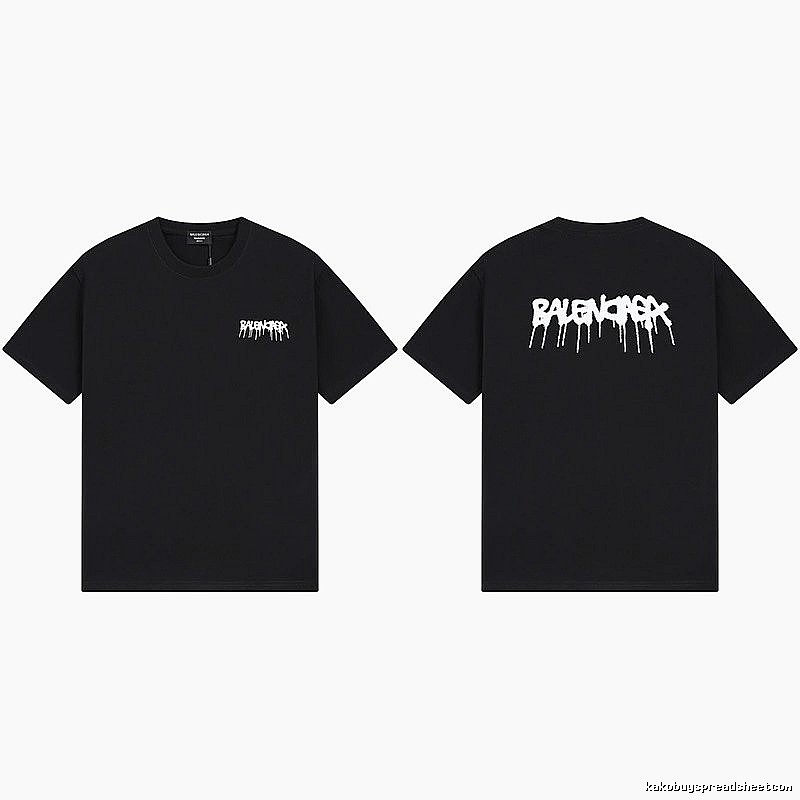 Balenciaga street-style black T-shirt