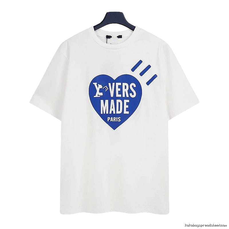 Louis Vuitton Trendy Style White T-shirt with Heart Print