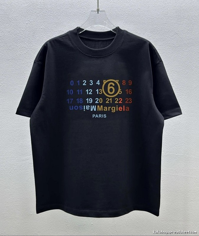 Maison Margiela MM6 Numeric Print Edgy Black Short-sleeve T-shirt