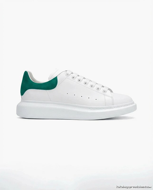 McQueen thick-soled small white shoes (green tail version)