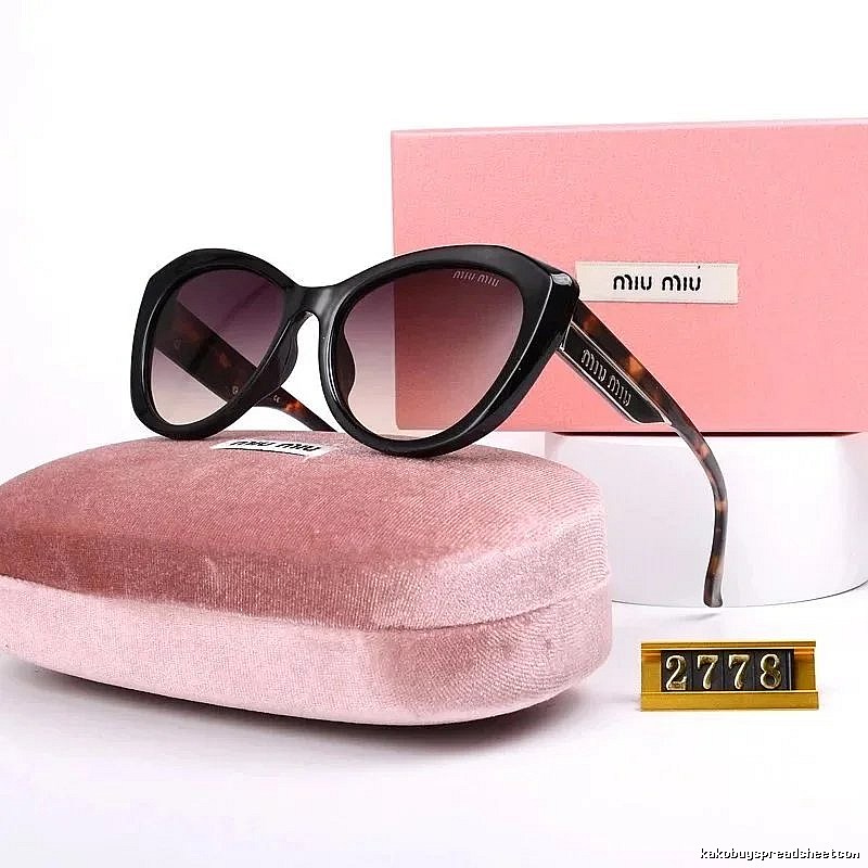 Miu Miu Classic Oversized sunglasses Black Oval Sunglasses for Daily Styling