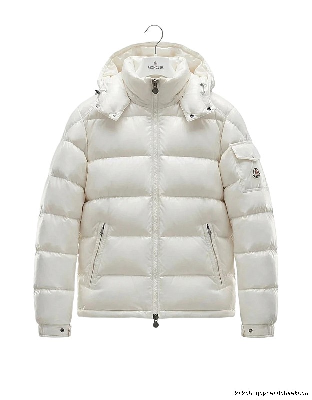 Moncler shiny and fashionable white down jacket
