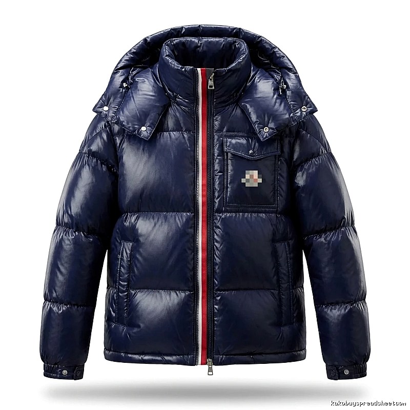 Moncler's classic style fashionable dark blue down jacket