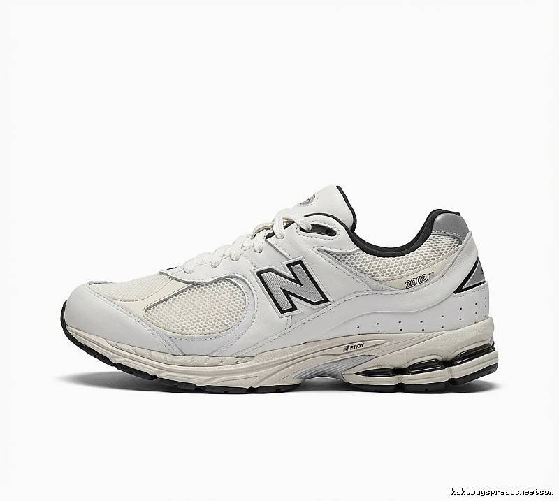 New Balance 2002R Retro-style White Shoes