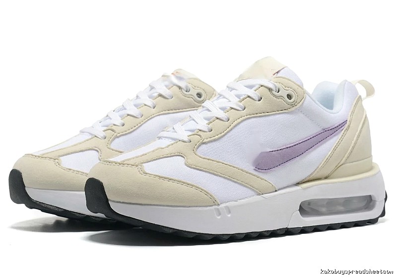 Nike retro-style off-white sports shoes