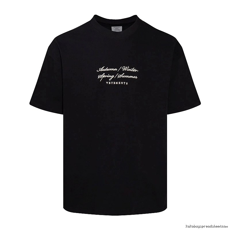 Summer Statement graphic T-shirt Black Colorful Lucky with Bold Graphic