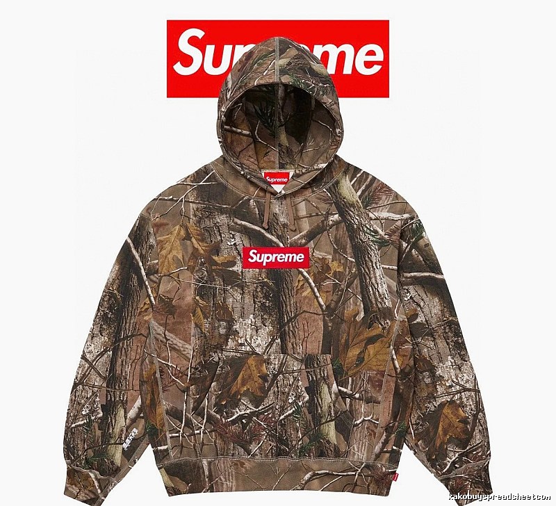 Supreme Camo Hooded Sweatshirt with Red Hoodie for Cold Weather