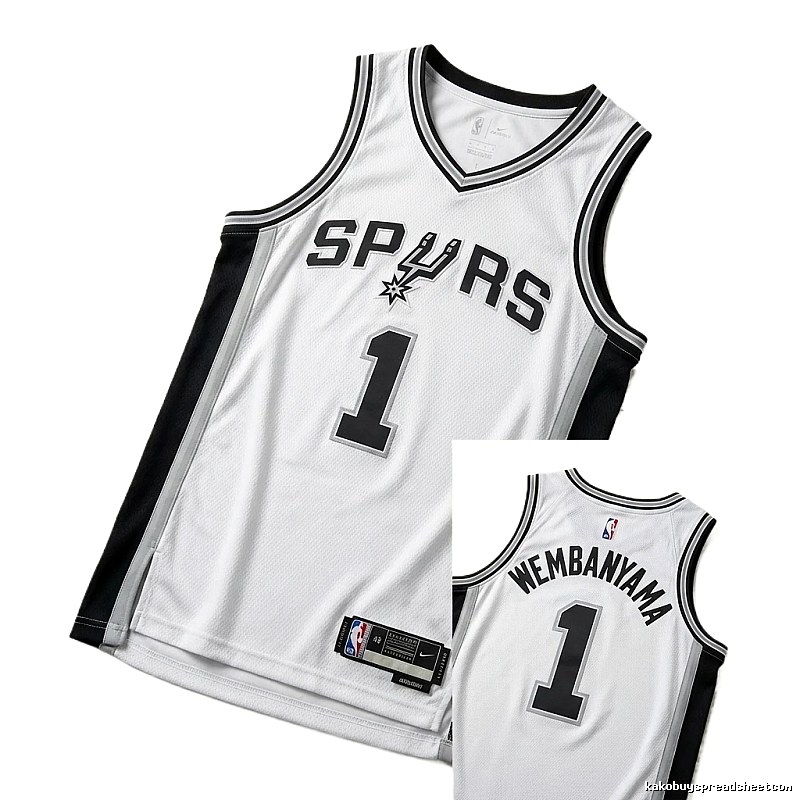 The white and black basketball uniform of Spurs' Wembanyama